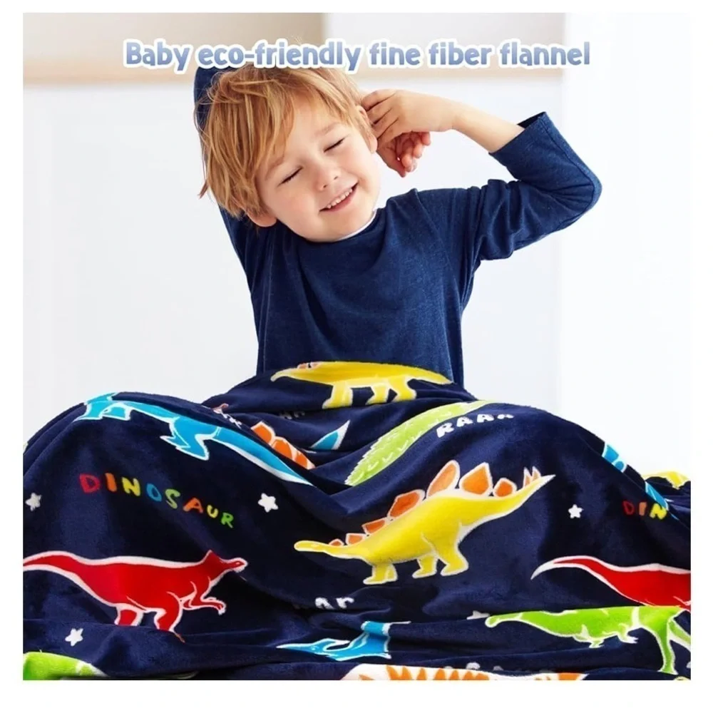 NWT Colorful Dinosaur Blanket Glow in the Dark  Blue 50